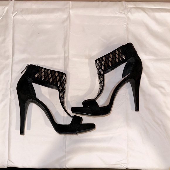 JESSICA SIMPSON SEXY 7 1/2 BLACK HEELS !! Excellent Condition!! - Picture 5 of 8